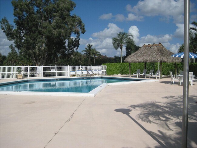 Building Photo - 16051 Blatt Blvd