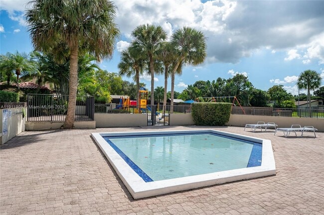 Building Photo - 11339 SW 132nd Pl