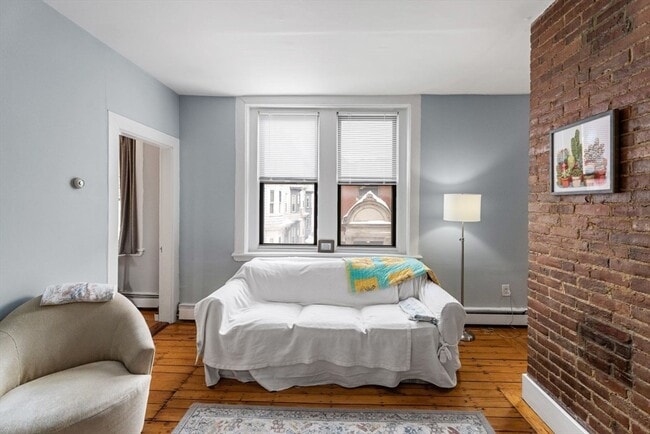 Building Photo - 2 Pearl St Pl