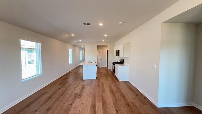 Building Photo - 10709 Red Thistle Dr