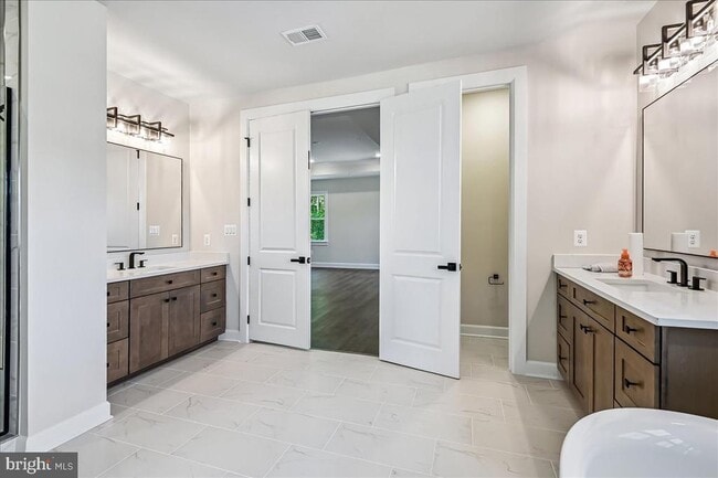Building Photo - 2638 Broadhorn Dr