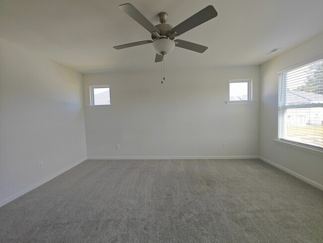 Building Photo - 756 Creekway Dr