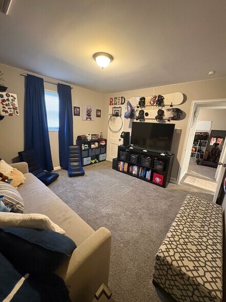 First floor bedroom 2 - 2609 Armstrong Ave