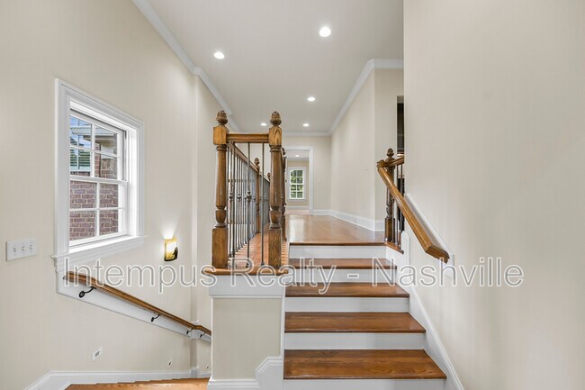 Building Photo - 7 Crooked Stick Ln