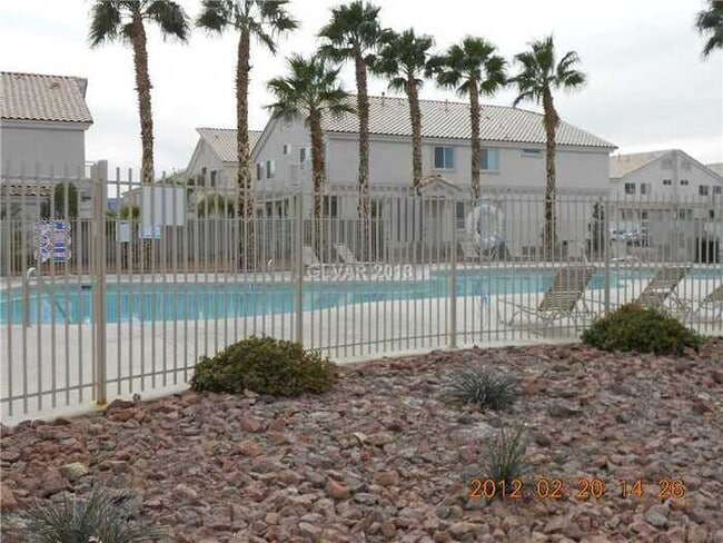 Building Photo - COMING SOON - Ready no later than Mid March