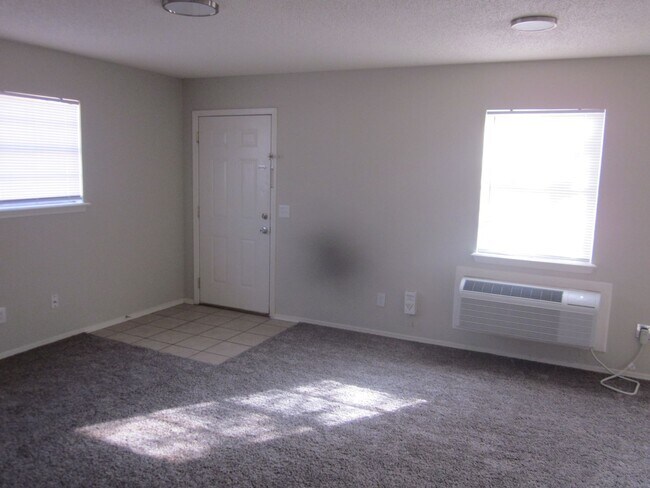 Building Photo - 4123 S Washington St