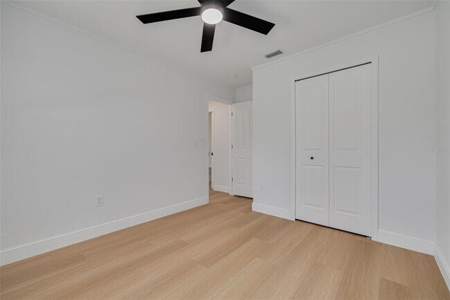 Building Photo - 9418 Azalea Ridge Cir