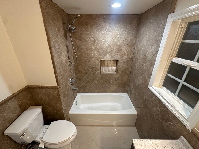 Building Photo - 19429 Lull St