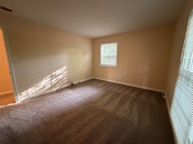 Building Photo - 5606 Bledsoe Dr