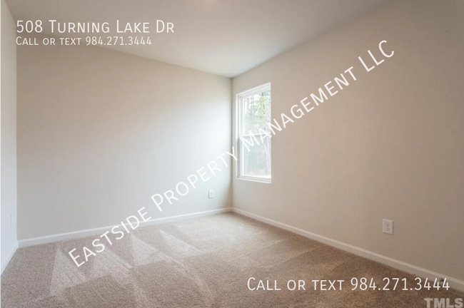 Building Photo - 508 Turning Lk Dr