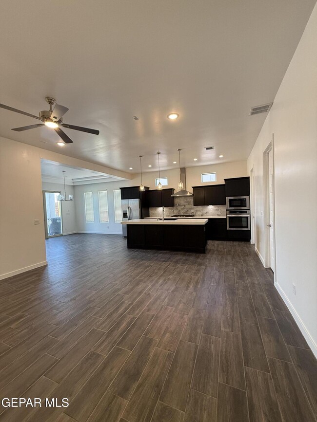 Building Photo - 13389 Carterton Ave