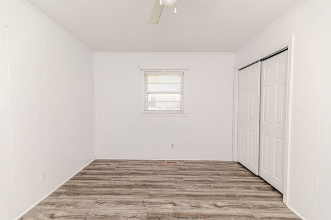 Building Photo - 2911 Wicker St