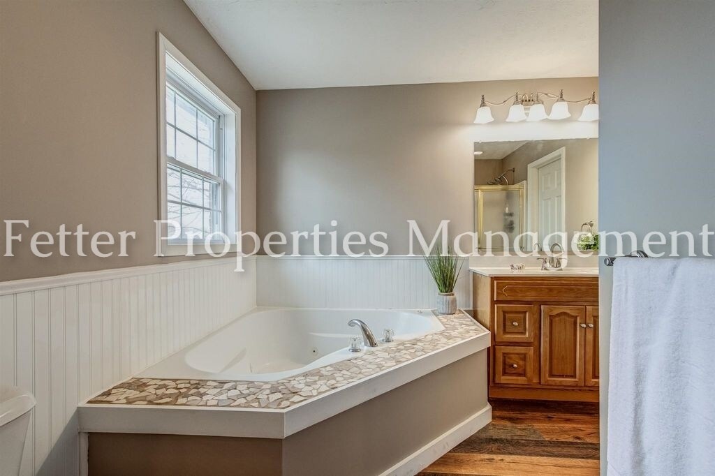 Building Photo - 9211 Turner Dr