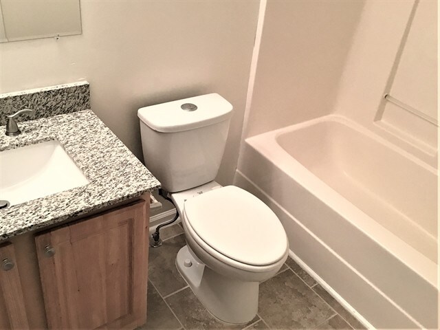 Building Photo - 904 Springs Hill Way