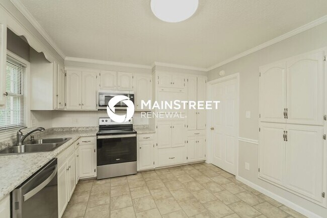 Building Photo - 3 Bedroom Pet-Friendly Home in Gastonia, NC with Main Street Renewal