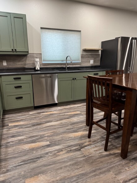 Building Photo - 17 Clearwater Trl