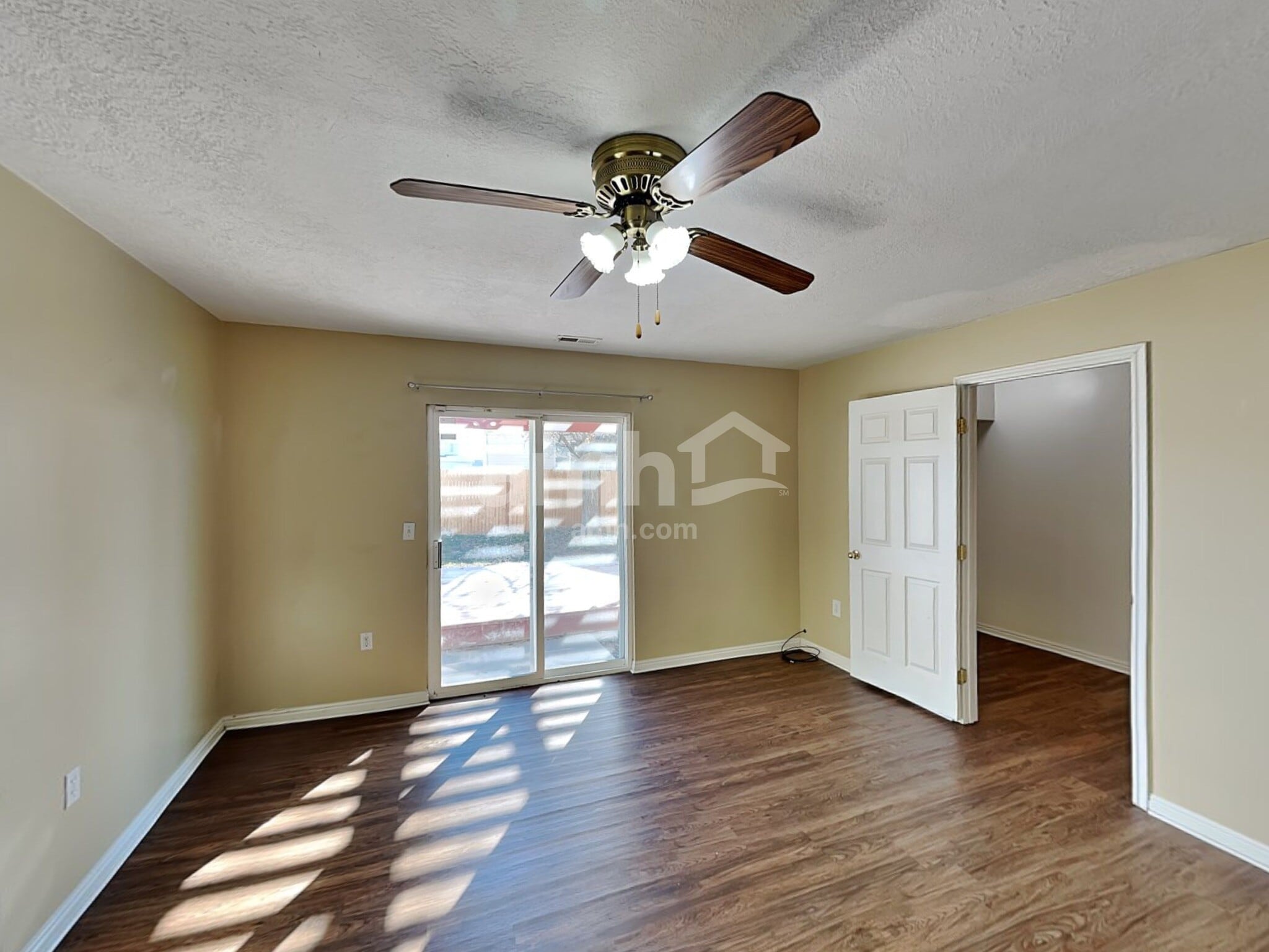 Building Photo - 5466 Midland Dr