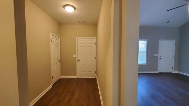 Building Photo - 5099 Mars Hill Rd