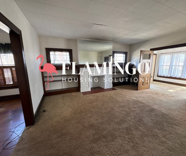 Building Photo - “Massive 8-Bedroom Home in Dayton – Rare Multi-Level Living Space”