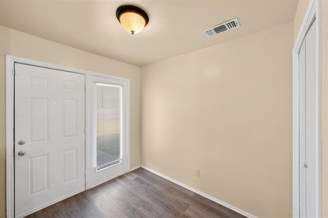 Building Photo - 911 Wellridge Dr