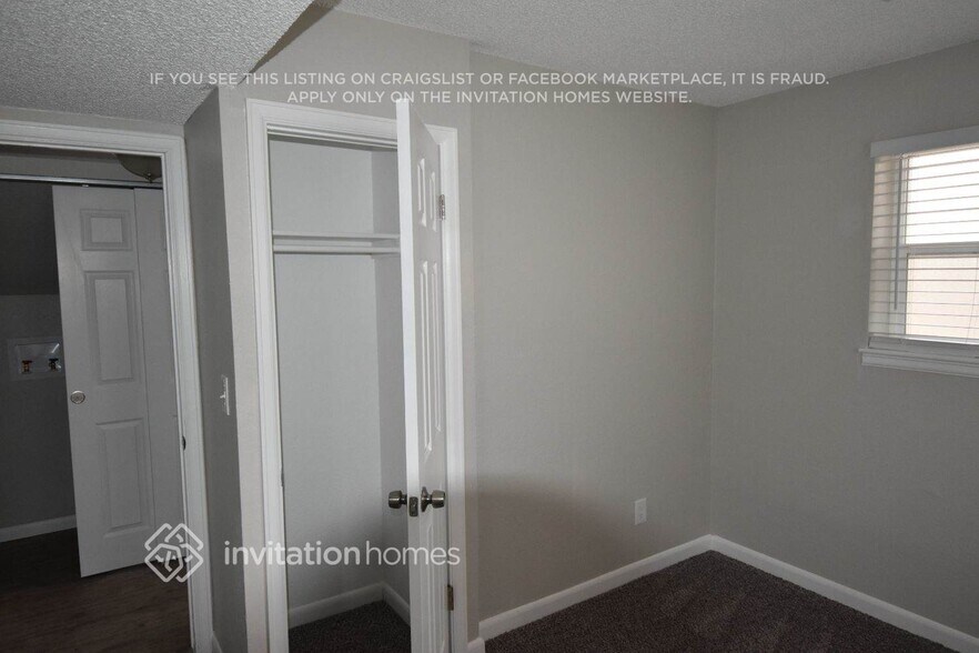 Building Photo - 5656 S Malta St