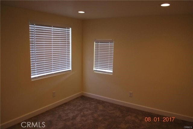 Building Photo - 1034 N McKeever Ave
