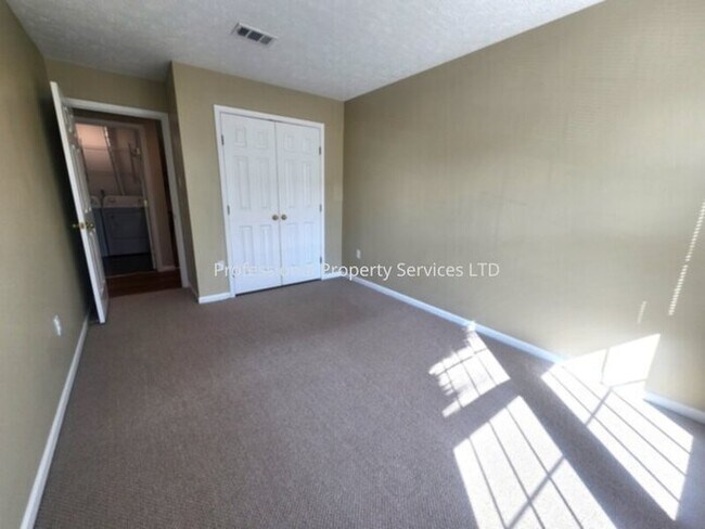 Building Photo - 5351 Regal Ct