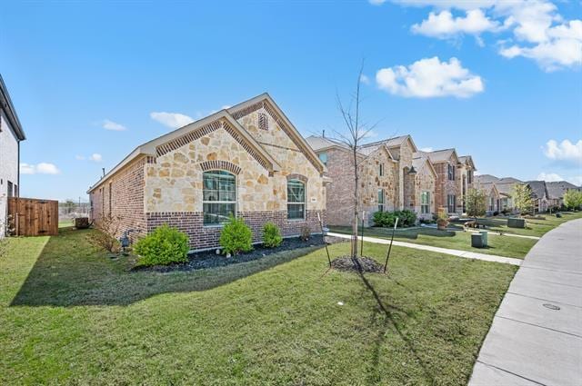 Building Photo - 1216 W Yarrow Ave