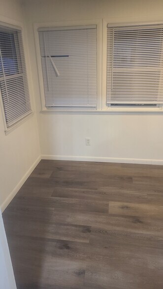 Building Photo - 71 Park Ave