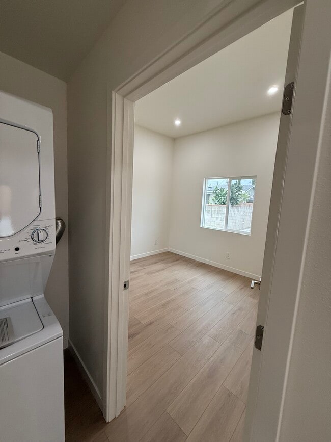 Building Photo - 13040 Terra Bella St