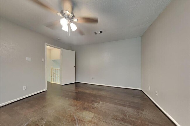 Building Photo - 57 Rockfern Ct