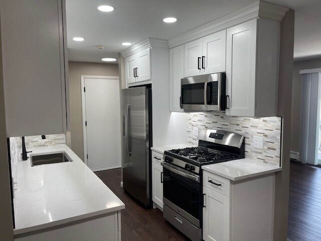 Building Photo - 1444 Carriage Ln