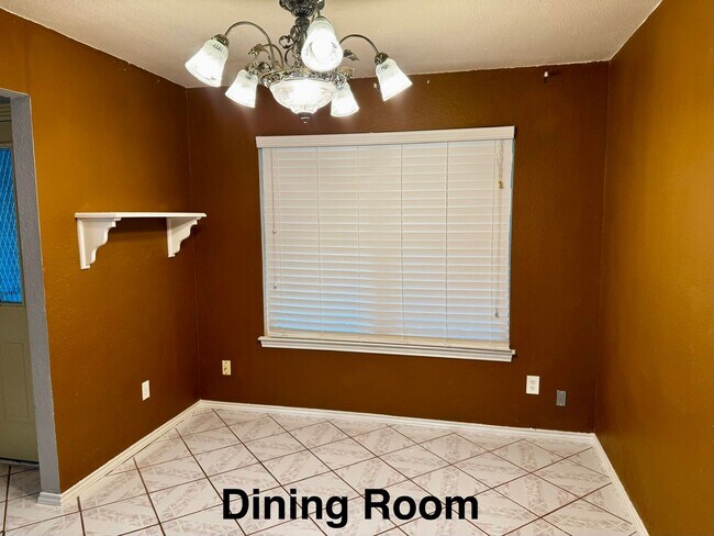 Building Photo - 8514 Red Willow Dr