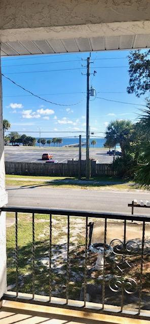 Building Photo - 4184 Mt Vernon Ave