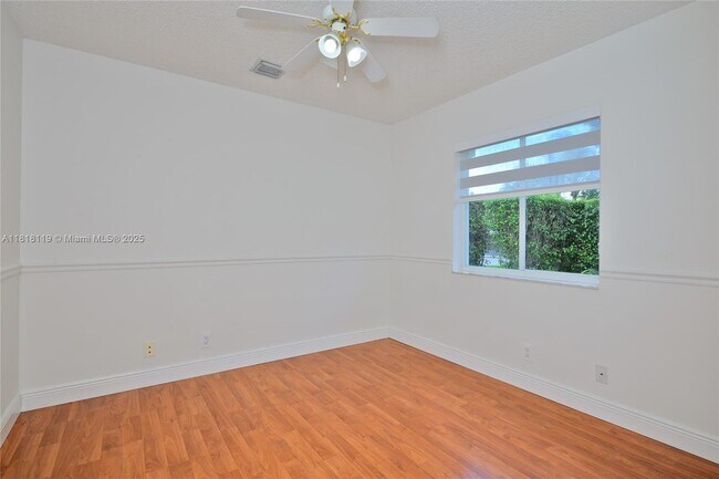 Building Photo - 1270 Majesty Terrace