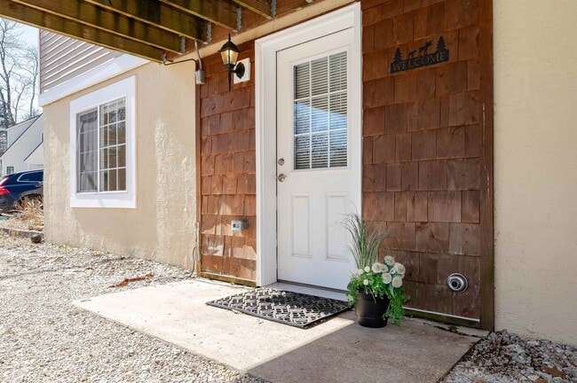 Primary Photo - 41 Bigelow Rd