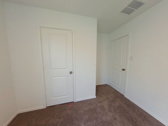 Building Photo - 4/2 Home near Potranco and 211
