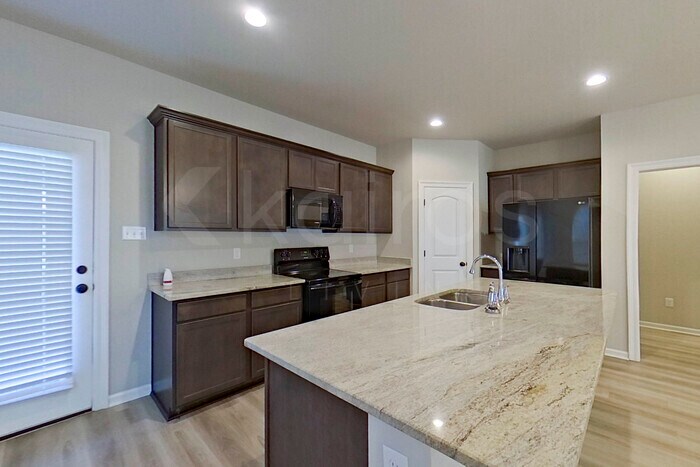 Building Photo - 129 Haygood Pt