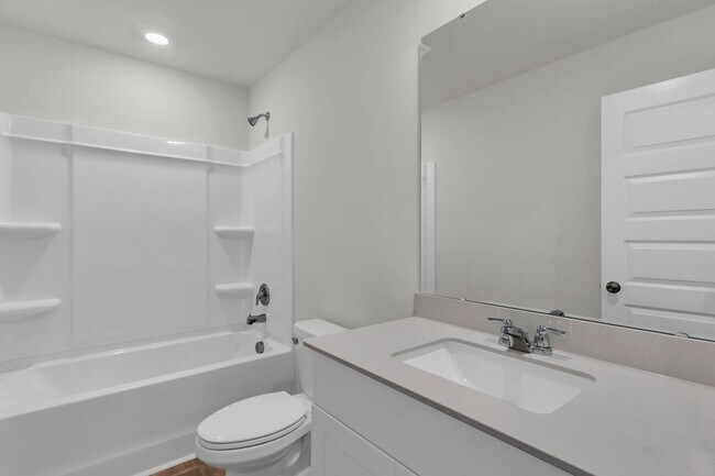 Building Photo - ***MOVE-IN SPECIAL*** $500 OFF OF YOUR FIR...