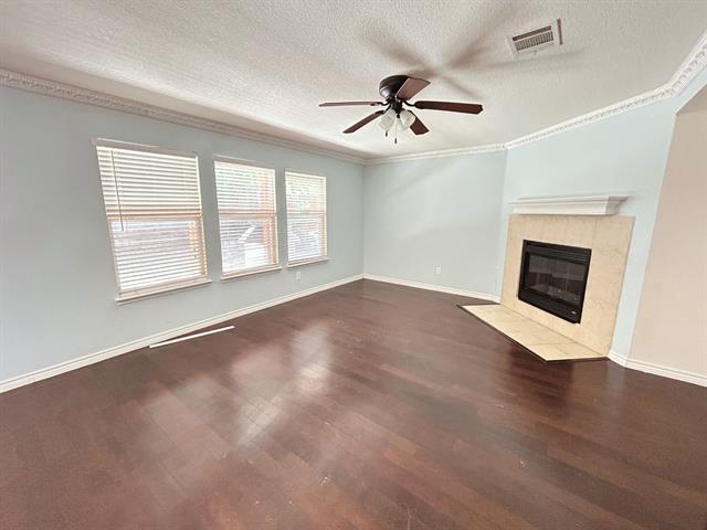 Building Photo - 8008 Hidden Oaks Dr