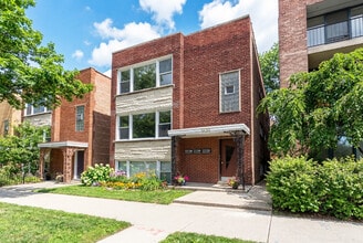 Building Photo - 5439 N Artesian Ave