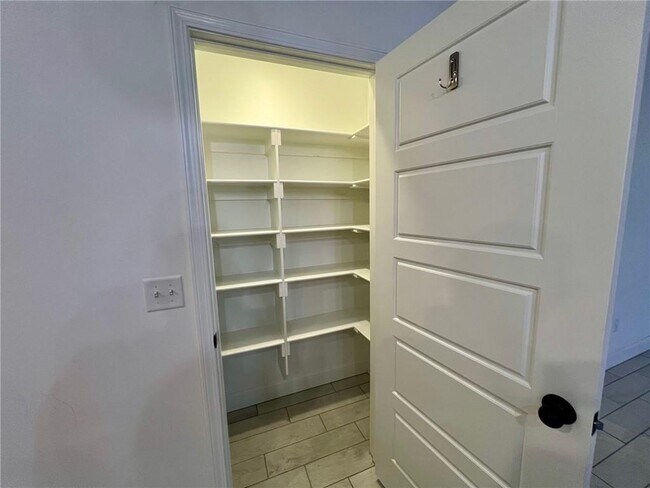 Building Photo - 1011 Sundance Ln