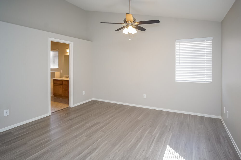 Building Photo - 3744 Blue Dawn Dr