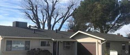 Building Photo - 204 Rugosa Dr