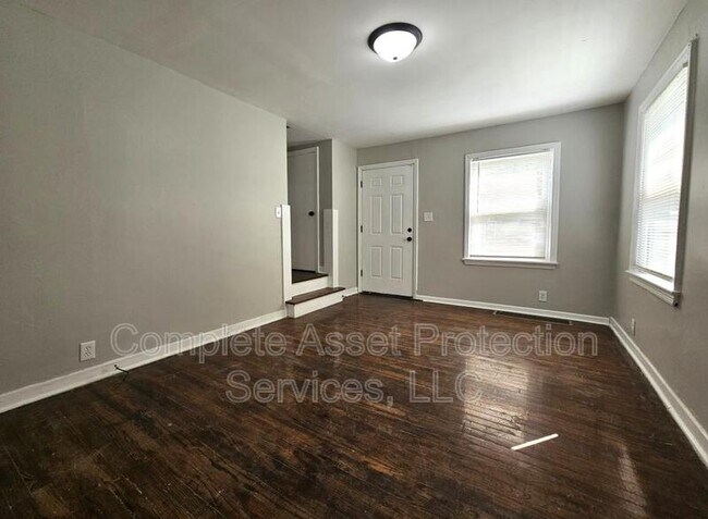 Building Photo - 5012 Jefferson St