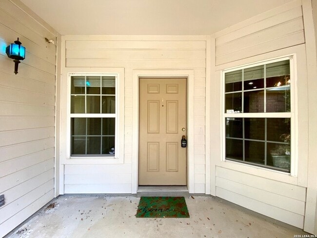 Building Photo - 13904 Belgravia Forest
