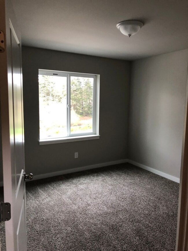 Building Photo - Fantastic 3 Bedroom Home In New Neighborhood