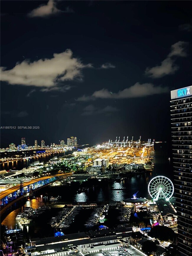 Building Photo - 159 NE 6th St