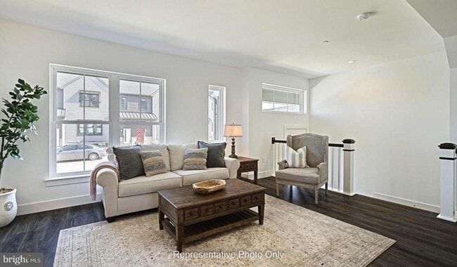 Building Photo - 104 Larkin Dr