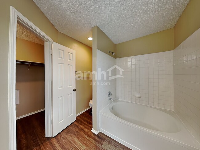 Building Photo - 7060 Milo Way